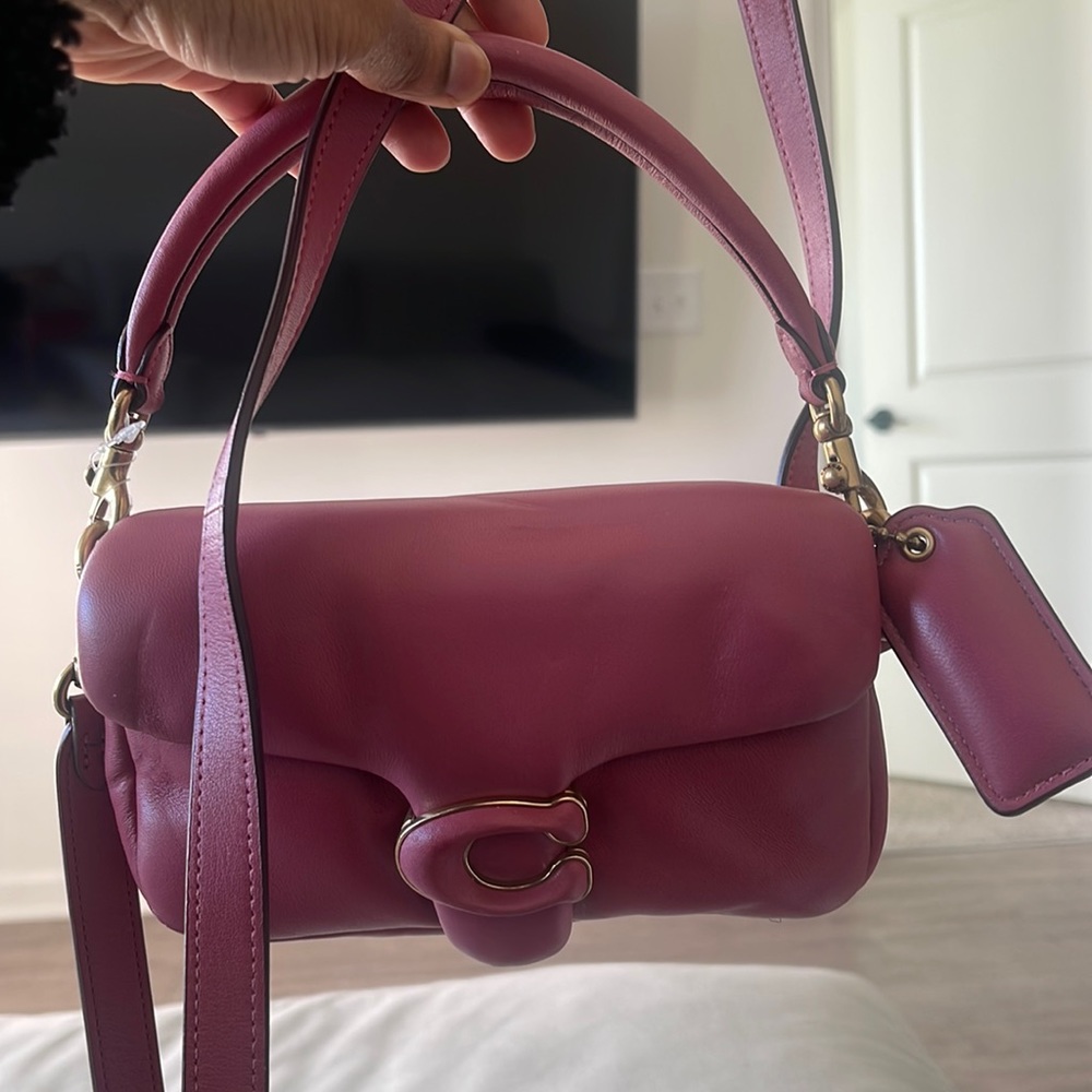 💯Authentic Coach Pillow Tabby 18 color Rouge